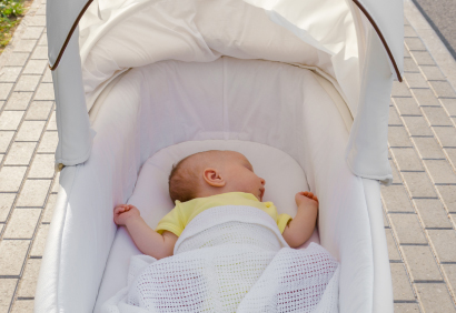 КАК ВЫБРАТЬ КОЛЯСКУ ДЛЯ НОВОРОЖДЕННОГО-01.jpg